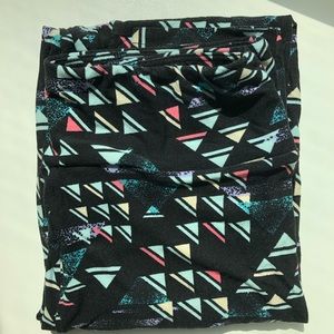 Last chance! Closet clear out!! Triangle leggings